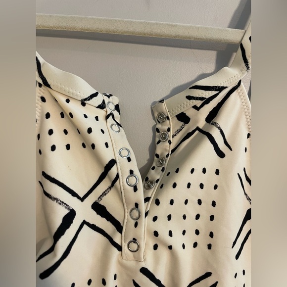 Aerie Cream and Black Printed High Neck Backless Swimsuit Top Bikini Top - Picture 2 of 4